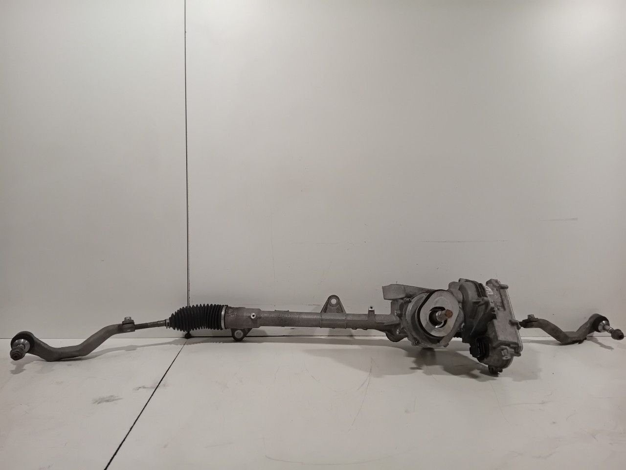 Stuurhuis BMW 2 serie, Onderdelen@venauto.nl, Van der Ven Autorecycling B.V., Gebruikt, Ettenseweg 76, 4706 PB Roosendaal, The Netherlands