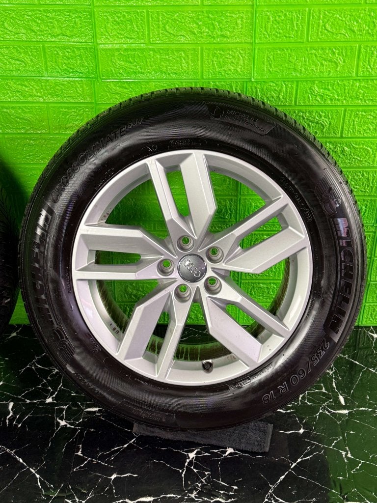 Originele Audi Q5 SQ5 velgen 18" 5x112 all-season 6mm set, Auto-onderdelen, Banden en Velgen, Niet ingevuld, 18 inch, Gebruikt