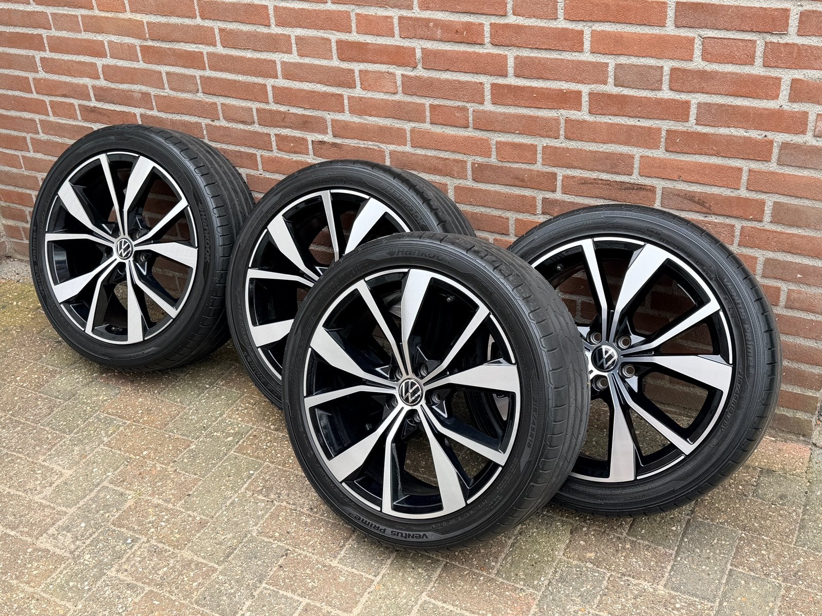 Volkswagen velgen T-cross 18 inch Misano Taigo R-line Polo, Auto-onderdelen, Ophalen, 18 inch, 215 mm, Banden en Velgen