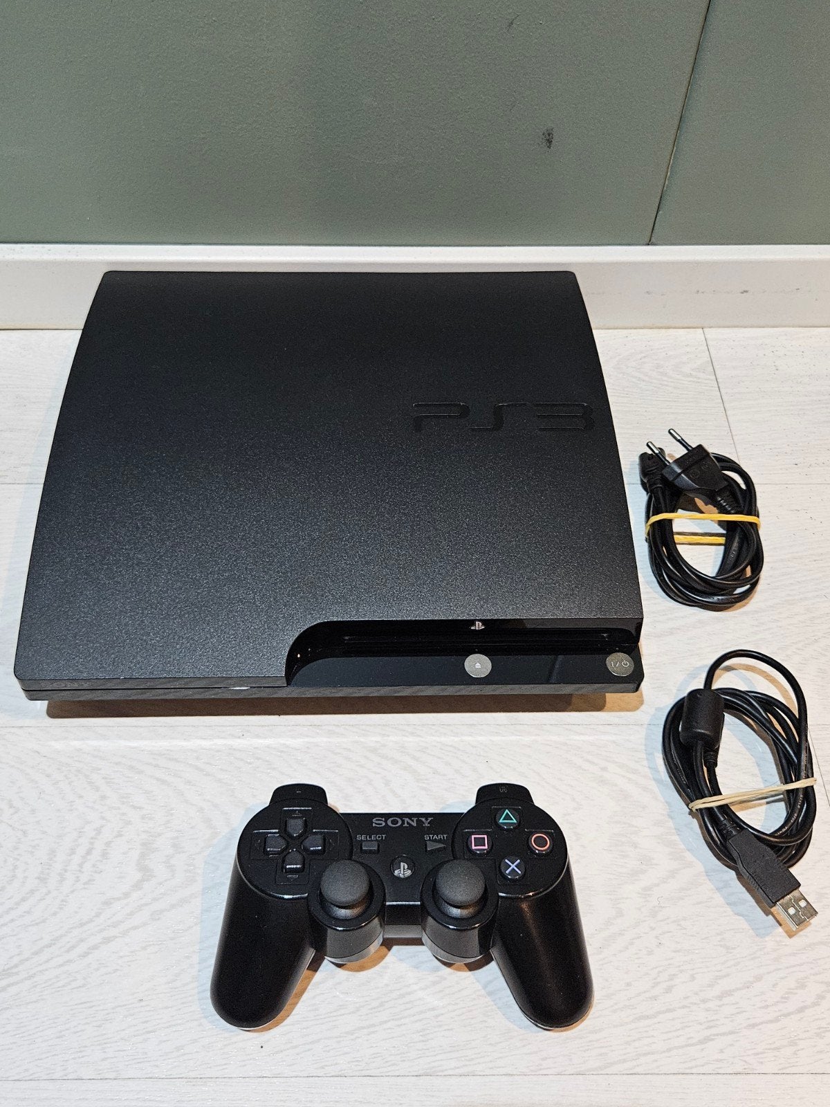 Sony PlayStation 3 Slim - 120GB, Ophalen of Verzenden, Zo goed als nieuw, 120 GB, Met 1 controller