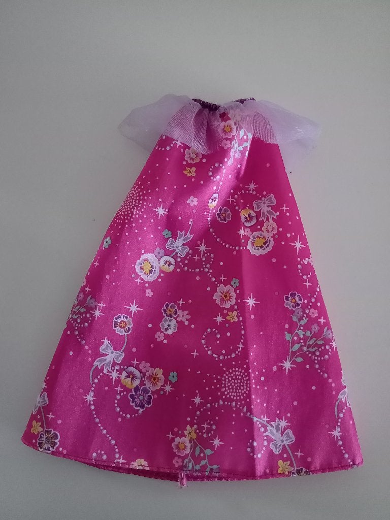 Veel Lange Rokken voor (Barbie) Poppen (12 foto's), Verzamelen, Ophalen of Verzenden, Gebruikt, Kleertjes