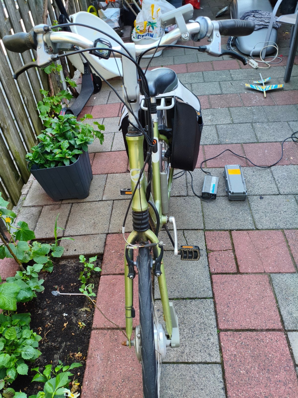 Giant elektrische fiets. Opknapper of onderdelen., Fietsen en Brommers, Elektrische fietsen, Ophalen, Gebruikt, Giant, 51 tot 55 cm