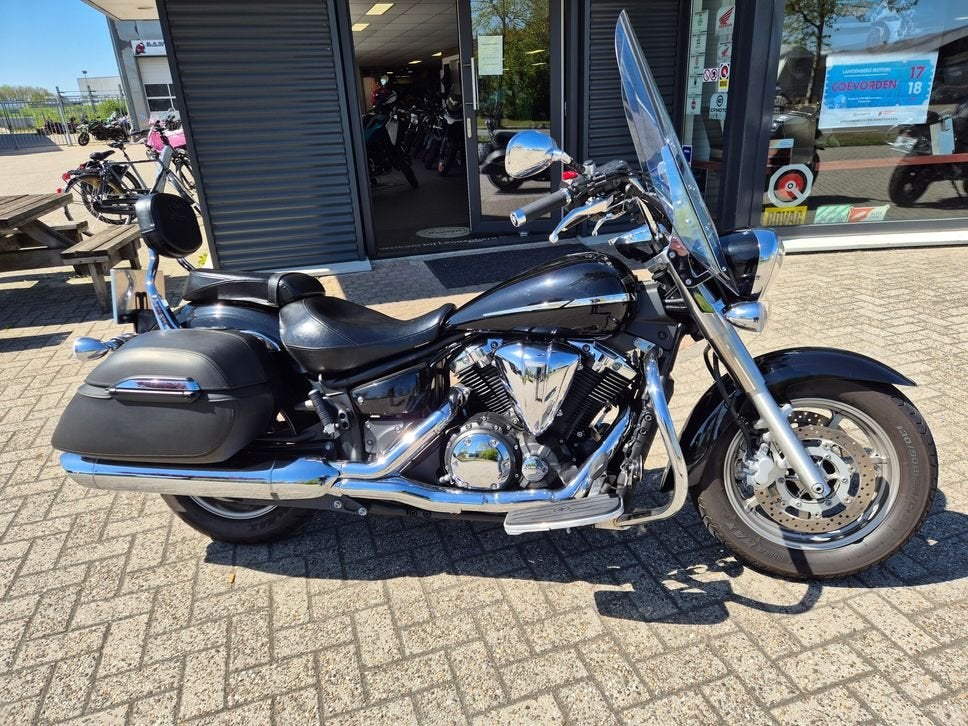 YAMAHA XVS 1300 A MIDNIGHT STAR (bj 2011) 20,894 km, 2 cilinders, Bedrijf, Onbekend, Meer dan 35 kW