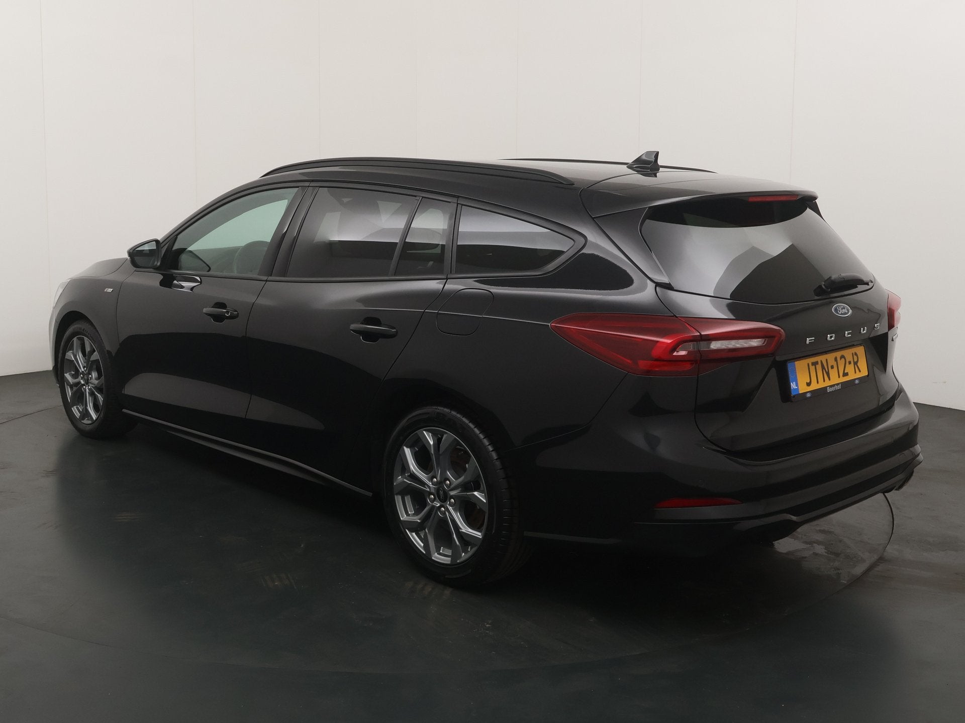 Ford FOCUS Wagon 125PK EcoBoost Hybrid ST Line | NW Model |, Gebruikt, Zwart, Handgeschakeld, 19 km/l