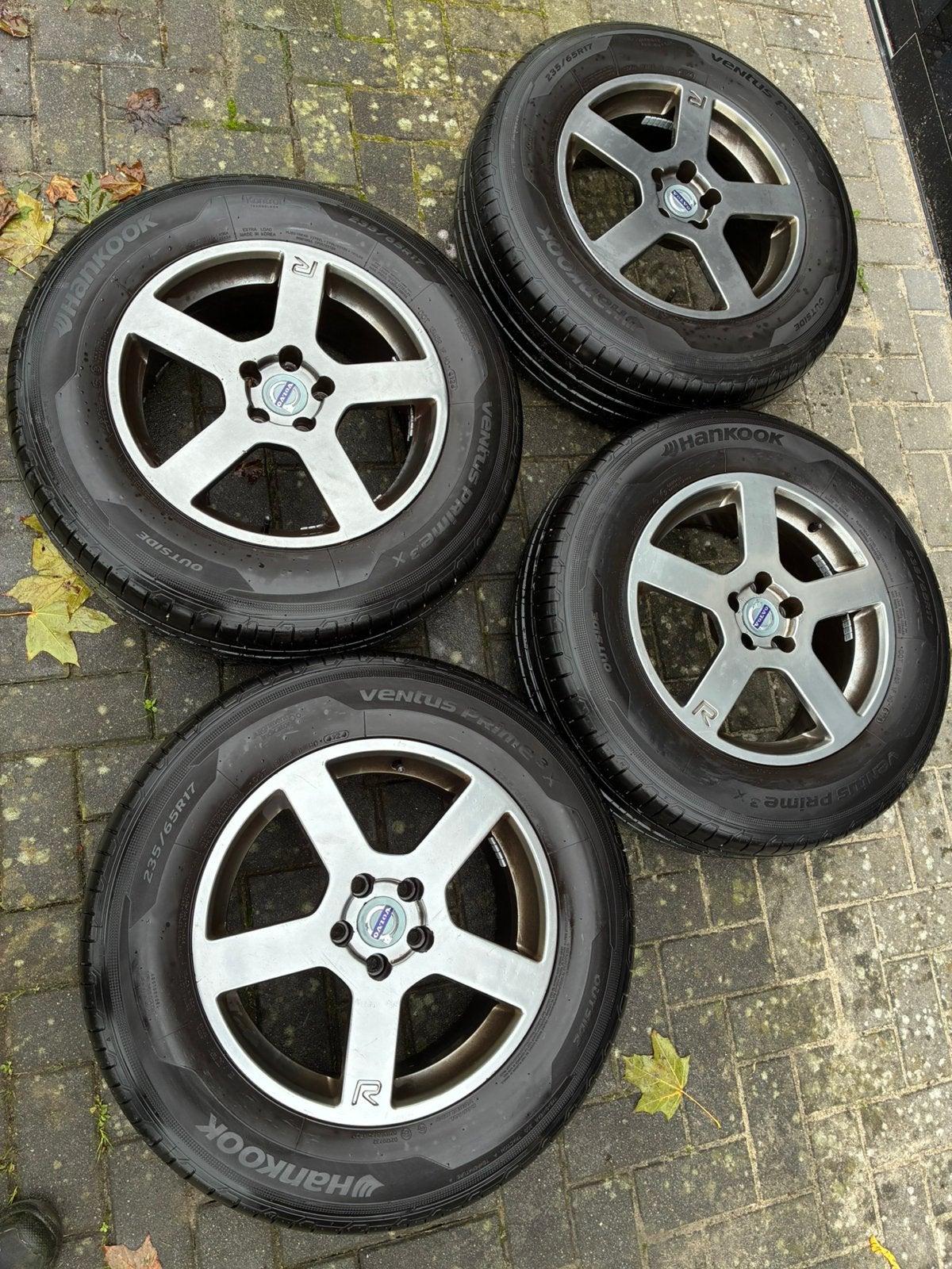 Goed set zomerbanden op R-Line velgen volvo xc60, 235/65-17, Ophalen, Gebruikt, Banden en Velgen, 17 inch