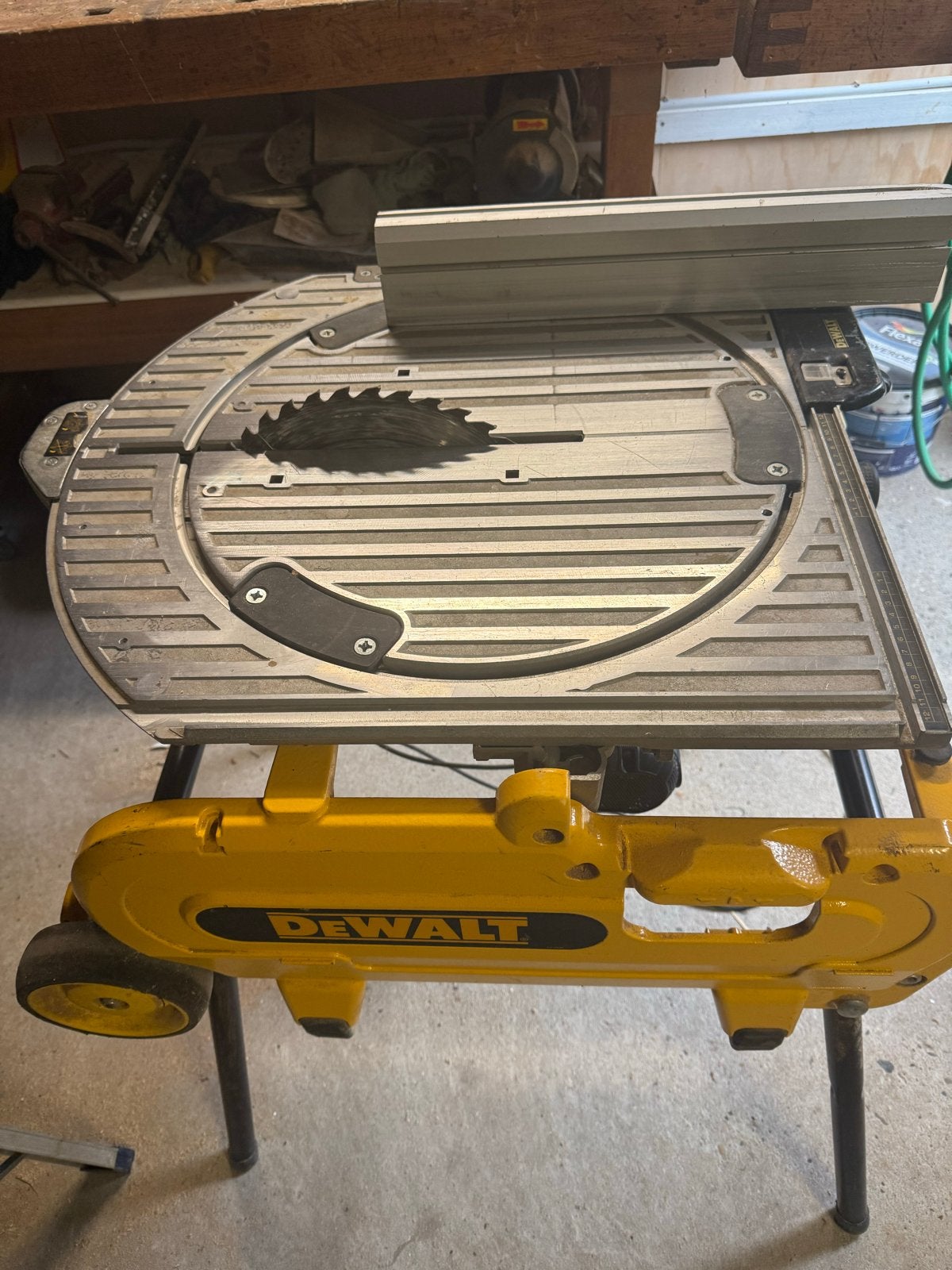 DeWalt D27107-QS Afkortzaag/Tafelzaag 2000W, Doe-het-zelf en Verbouw, Gereedschap | Zaagmachines, Ophalen, Gebruikt, 70 mm of meer
