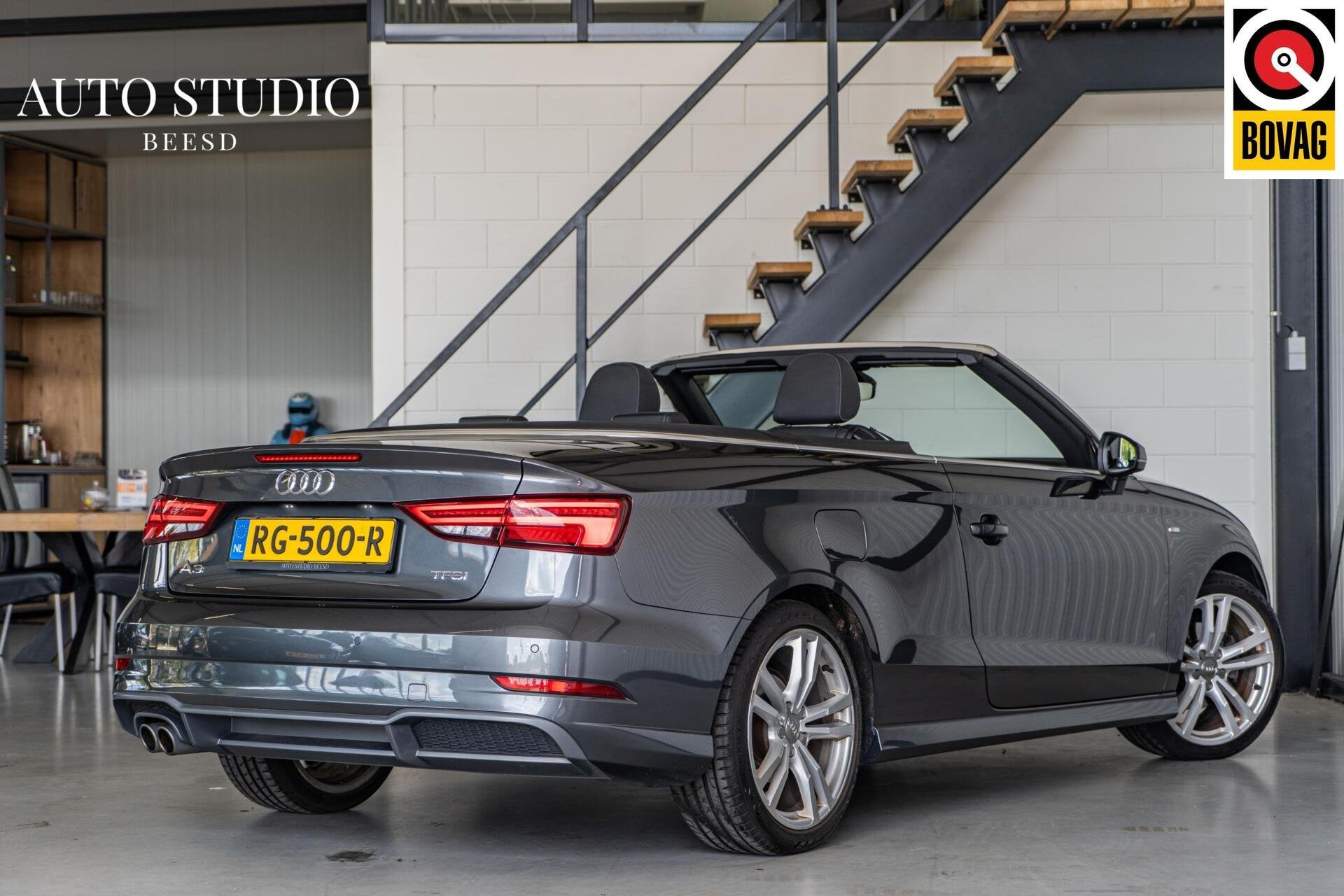 Audi A3 Cabriolet 1.5 TFSI S-line | Matrix | Stoelverwarming, Auto's, 730 kg, Gebruikt, 4 stoelen, Leder en Stof