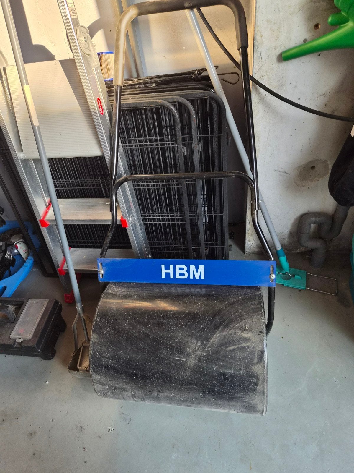 HBM Tuinwals - Handige Roller voor Gazononderhoud, Tuin en Terras, Ophalen, Gebruikt, Handgrasmaaier, HBM