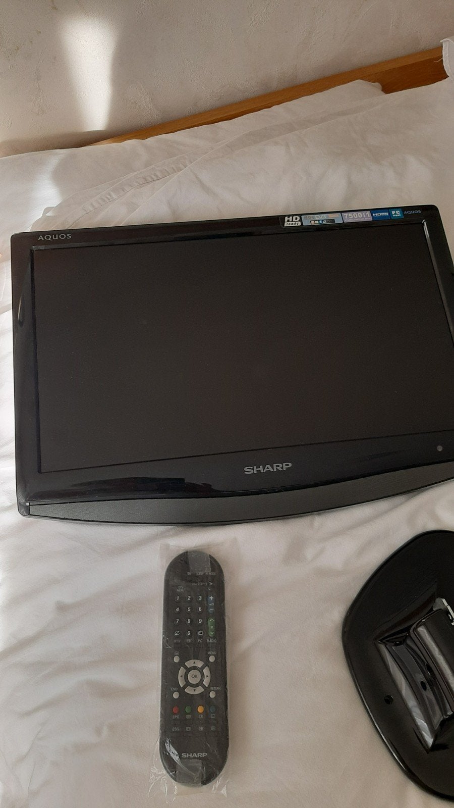 Sharp Aquos LC-19D1E LCD TV - 19 inch HD Ready, Ophalen, Zo goed als nieuw, 40 tot 60 cm, Sharp