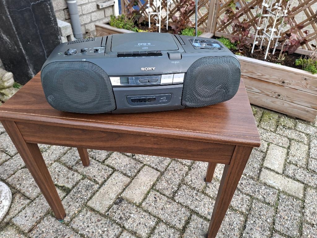 uitstekende draagbare radio sony cfd66, Audio, Tv en Foto, Radio's, Ophalen of Verzenden, Gebruikt