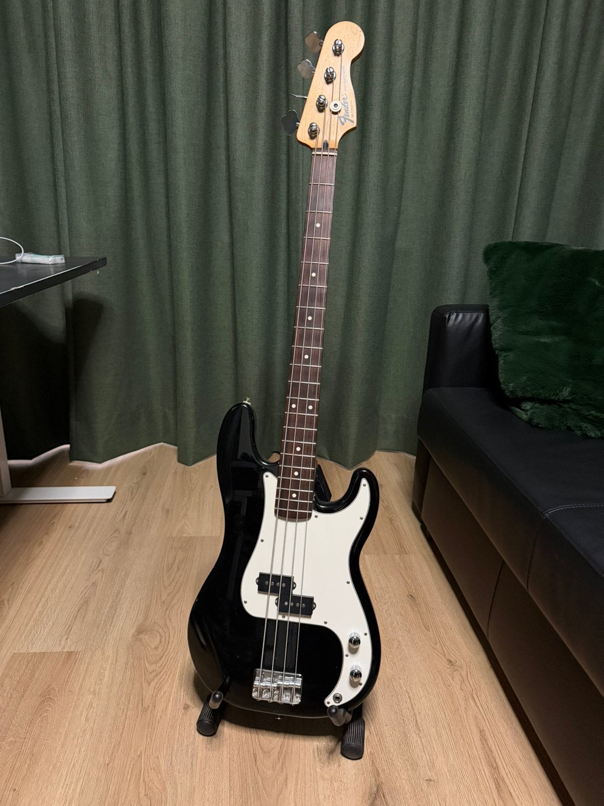 Fender precision bass, Ophalen, Zo goed als nieuw, Elektrisch