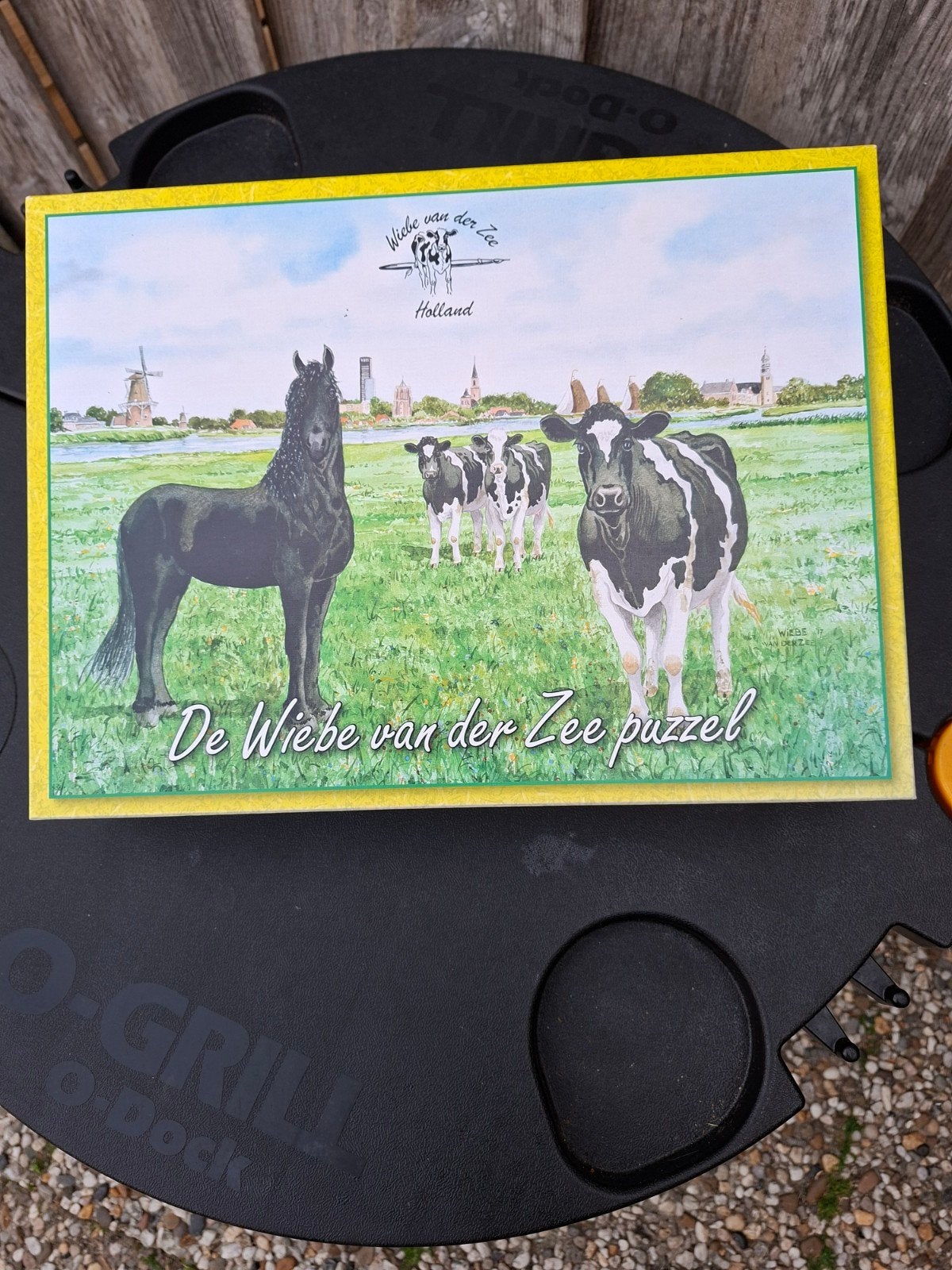 De Wiebe van der Zee puzzel - Friesland (68x49 cm), Ophalen of Verzenden, Meer dan 50 stukjes, Zo goed als nieuw, 6 jaar of ouder