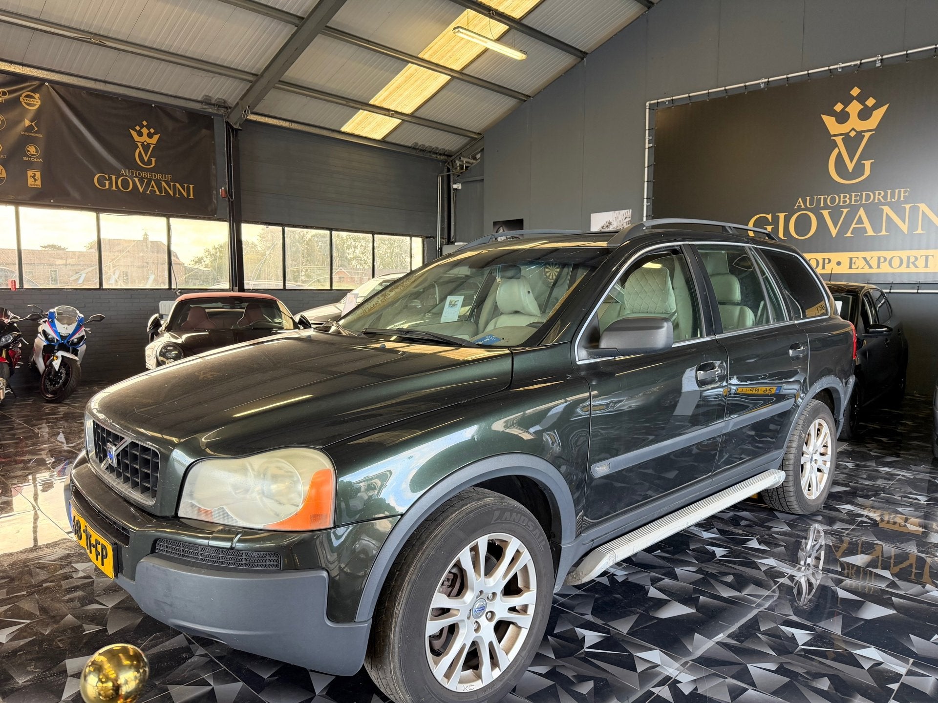 Volvo XC90 2.5 T Ocean Race, Auto's, Gebruikt, 2521 cc, Origineel Nederlands, Bedrijf