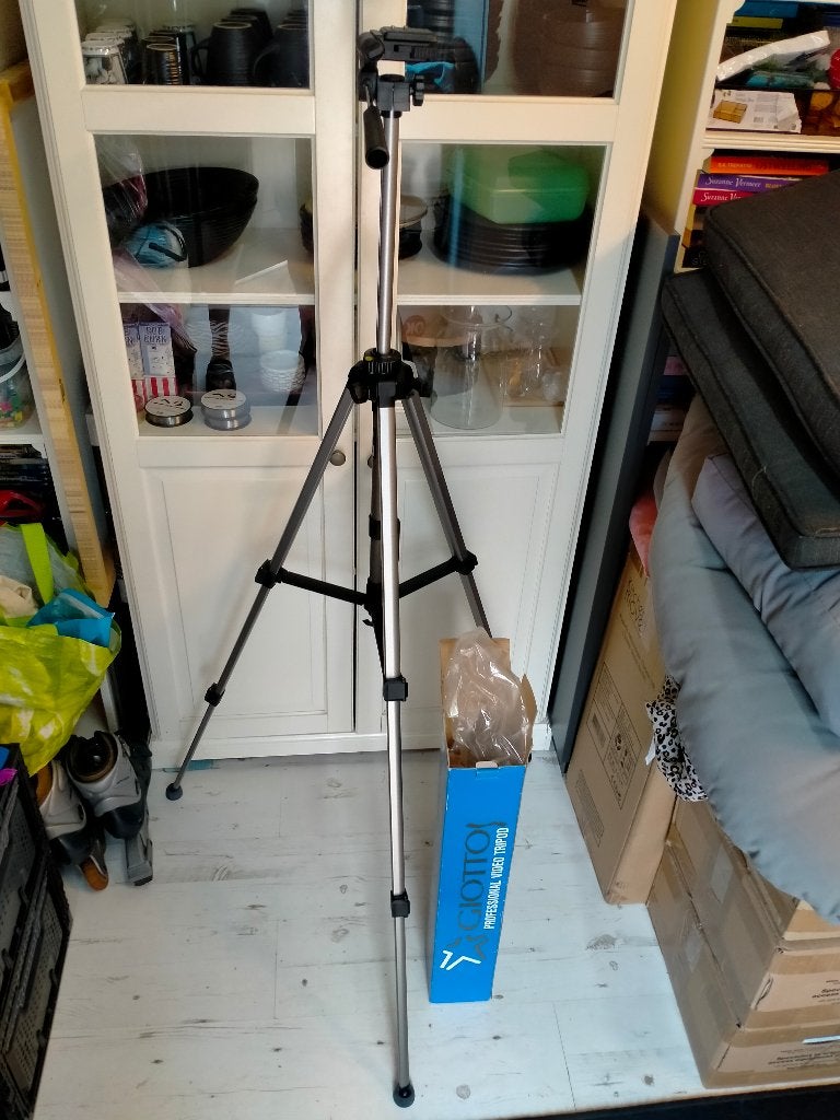 (NIEUW) Statief van merk Giottos, Ophalen, Nieuw, 150 tot 175 cm, Driepoot