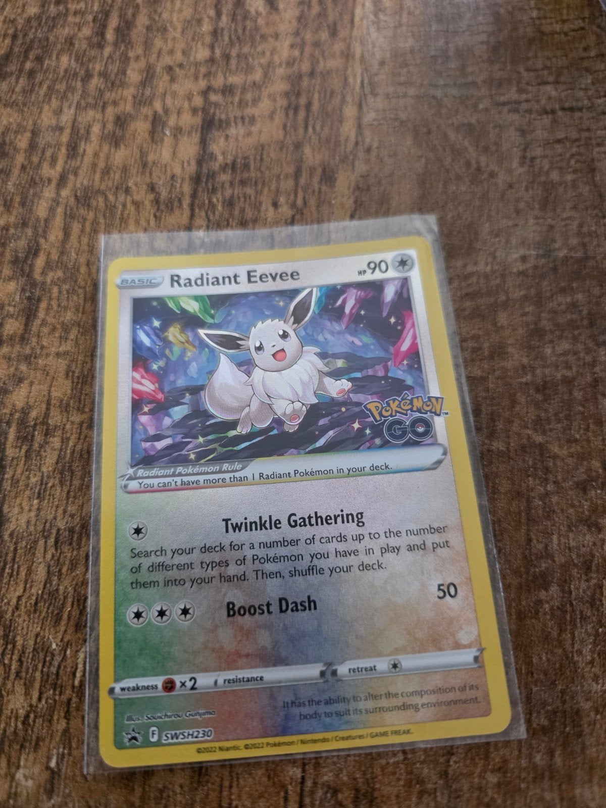 Radiant Eevee Pokémon GO Promo Kaart SWSH230 Foil, Ophalen of Verzenden, Zo goed als nieuw, Losse kaart, Foil
