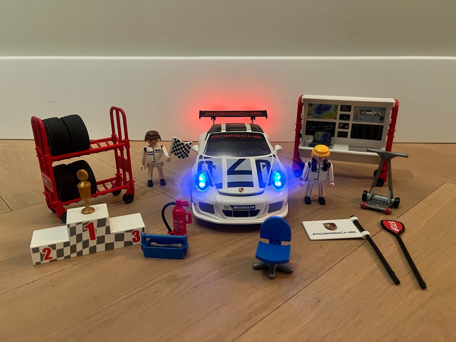 Playmobil Porsche 911 GT3 Cup met pitstraat, Ophalen of Verzenden, Zo goed als nieuw, Jongen of Meisje