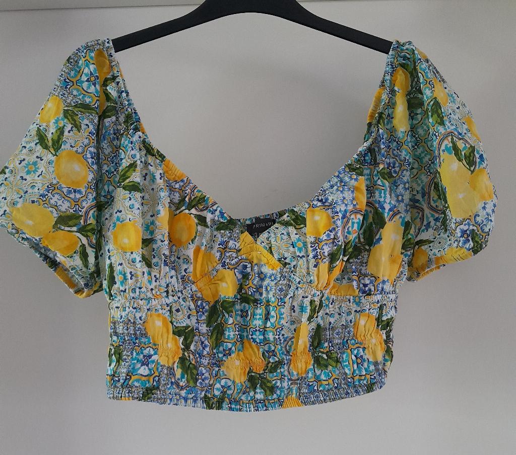 Leuke korte top, elastisch lijfje, citroenprint mt 40 zgan, Maat 38/40 (M), Overige kleuren, Primark, Ophalen of Verzenden