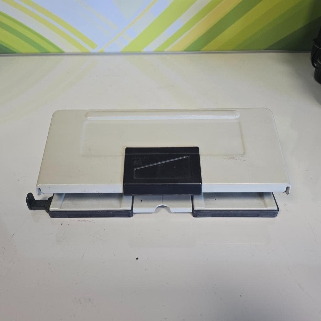 Leitz 5012 perforator 4 gaats, Ophalen, Gebruikt