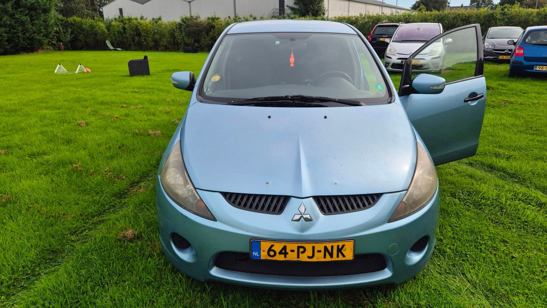 Mitsubishi Grandis 2.4-16V Intense 7 PERSOONS, Auto's, Voorwielaandrijving, Gebruikt, Blauw, 7 stoelen
