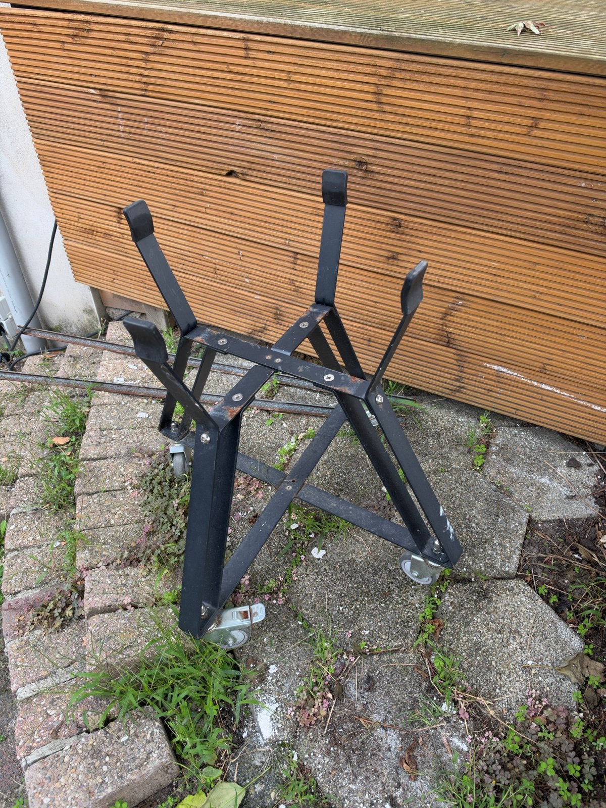 Verrijdbaar onderstel voor Kamado 21 inch, Ophalen, Gebruikt