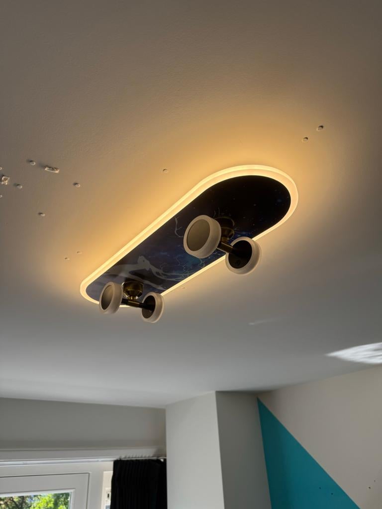 Skateboardlamp Plafondlamp ZGAN - Verschillende kleuren, Ophalen of Verzenden, Zo goed als nieuw, Kunststof