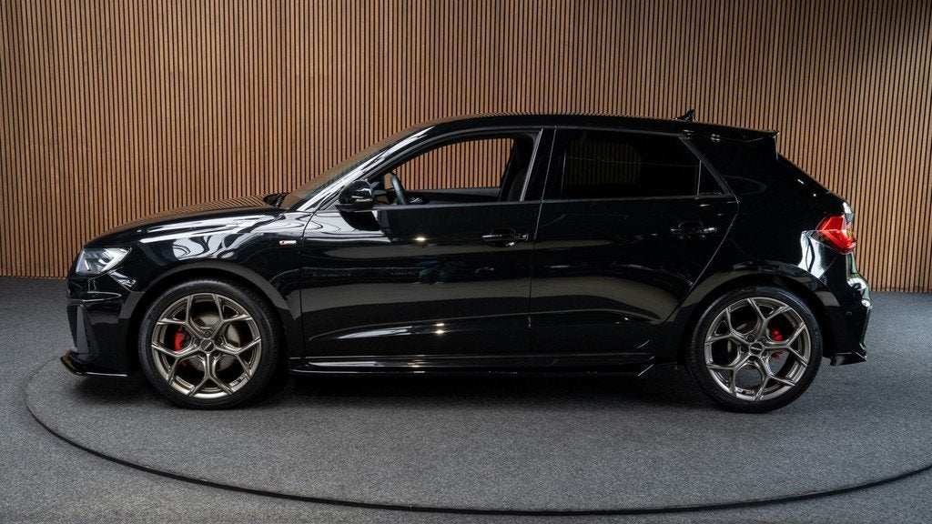 Audi A1 Sportback 35 TFSI 3X SLine Leer Navi Virtual Climate, 4 cilinders, 150 pk, Leder en Stof, Zwart