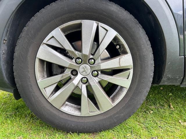 Peugeot 3008 1.2 PureTech Executive 130PK goed lezen!, Auto's, Peugeot, Gebruikt, Euro 6, 1199 cc, Origineel Nederlands