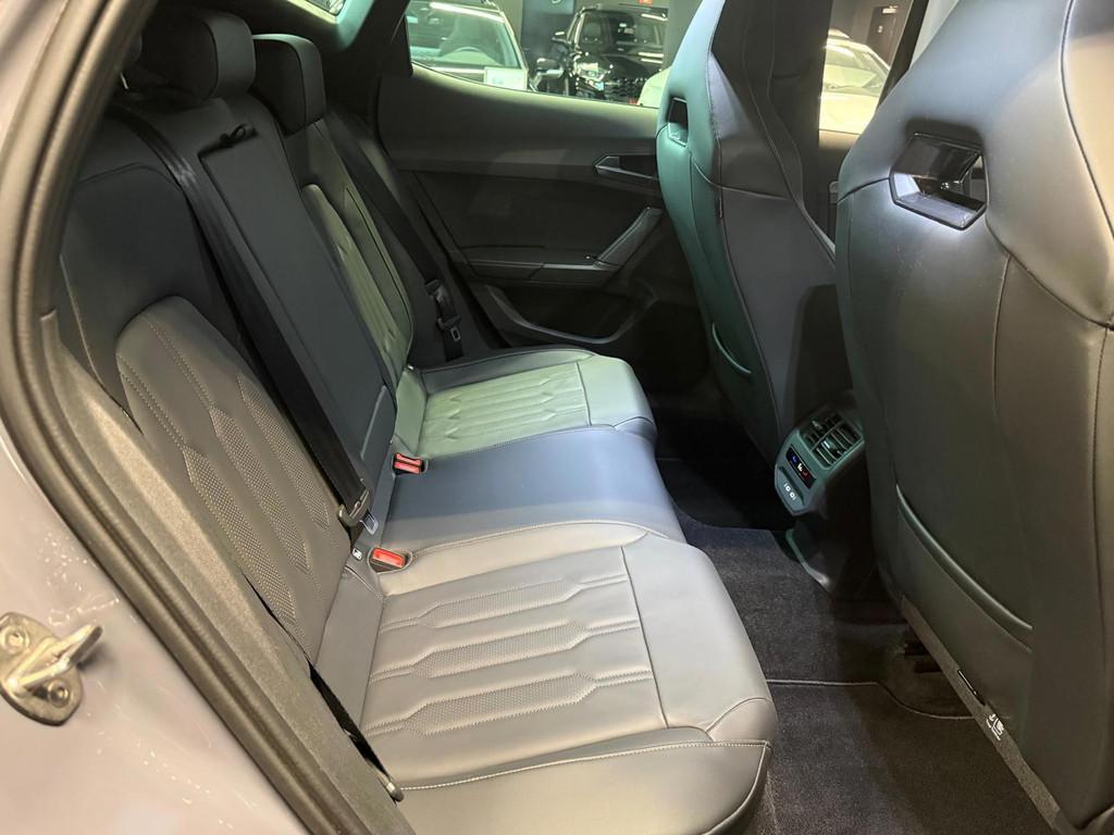 Cupra Formentor 1.4 e-Hybrid VZ Copper Edition 245 PK|Pano|M, 12 maanden, Gebruikt, 4 cilinders, Zwart