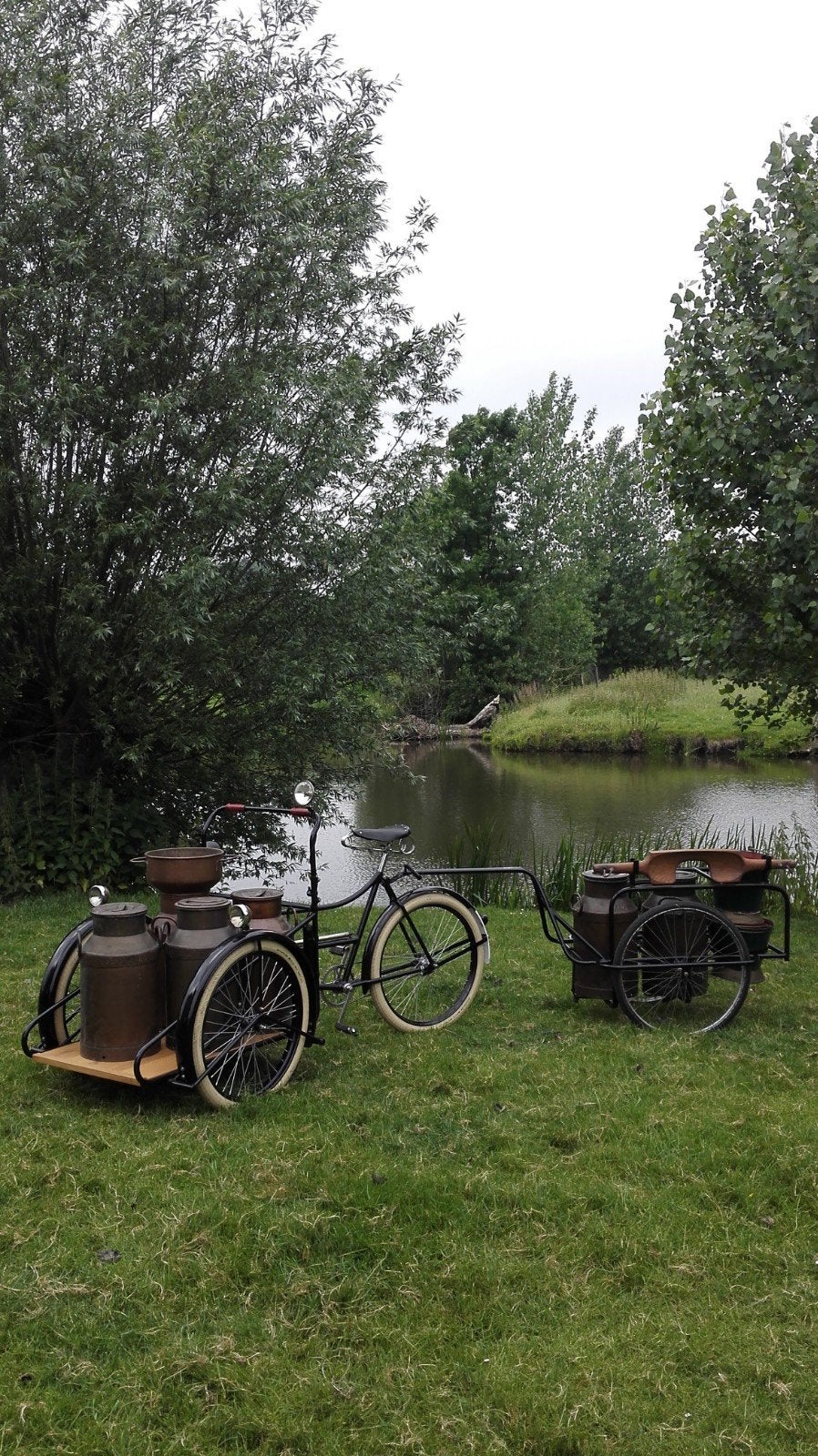 Antieke Melkfiets met Verlichting, Aanhanger en Melkbussen, Ophalen