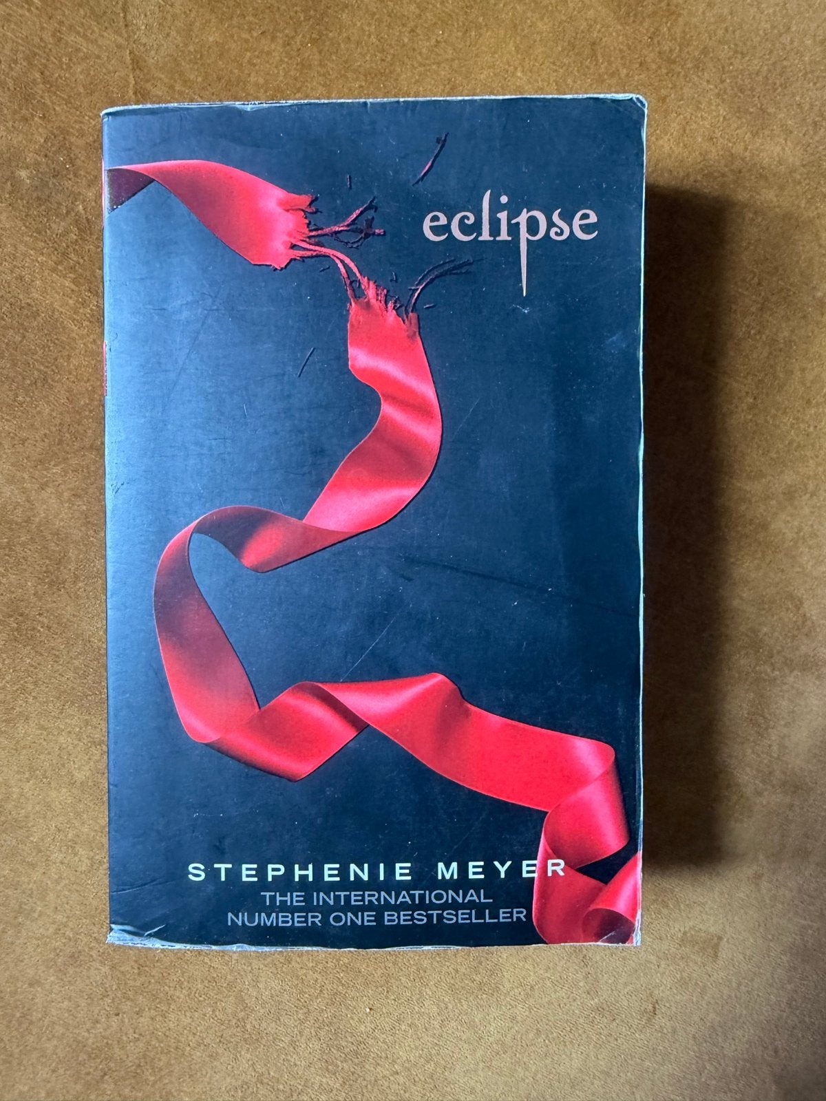 Eclipse - Stephenie Meyer (Twilight Saga Boek 3), Boeken, Ophalen of Verzenden, Gelezen, Europa overig