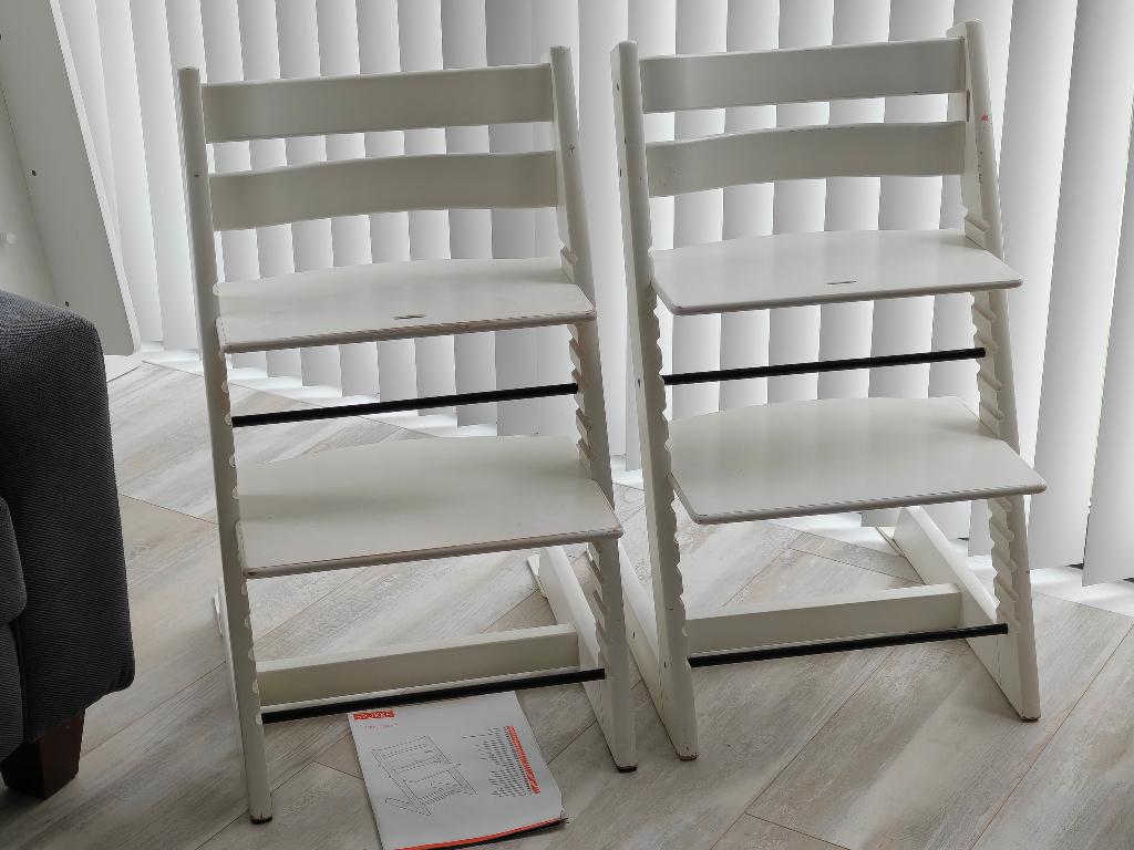Stokke Tripp Trapp - Wit - Set 2 stuks, Kinderen en Baby's, Kinderstoelen, Ophalen, Gebruikt, Meegroeistoel