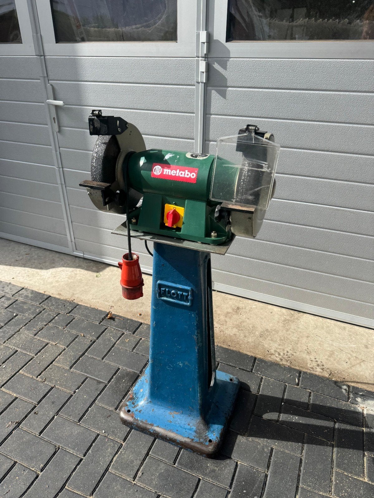 slijpsteen amarel 380v dubbele slijpmachine Metabo, Doe-het-zelf en Verbouw, Ophalen, Gebruikt, Minder dan 700 watt, Werkbankslijpmachine