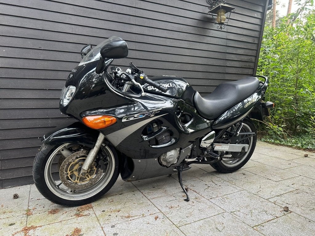 Motor Suzuki GSX 600 F, Occasion, 4 cilinders, Motorrijbewijs A, Particulier