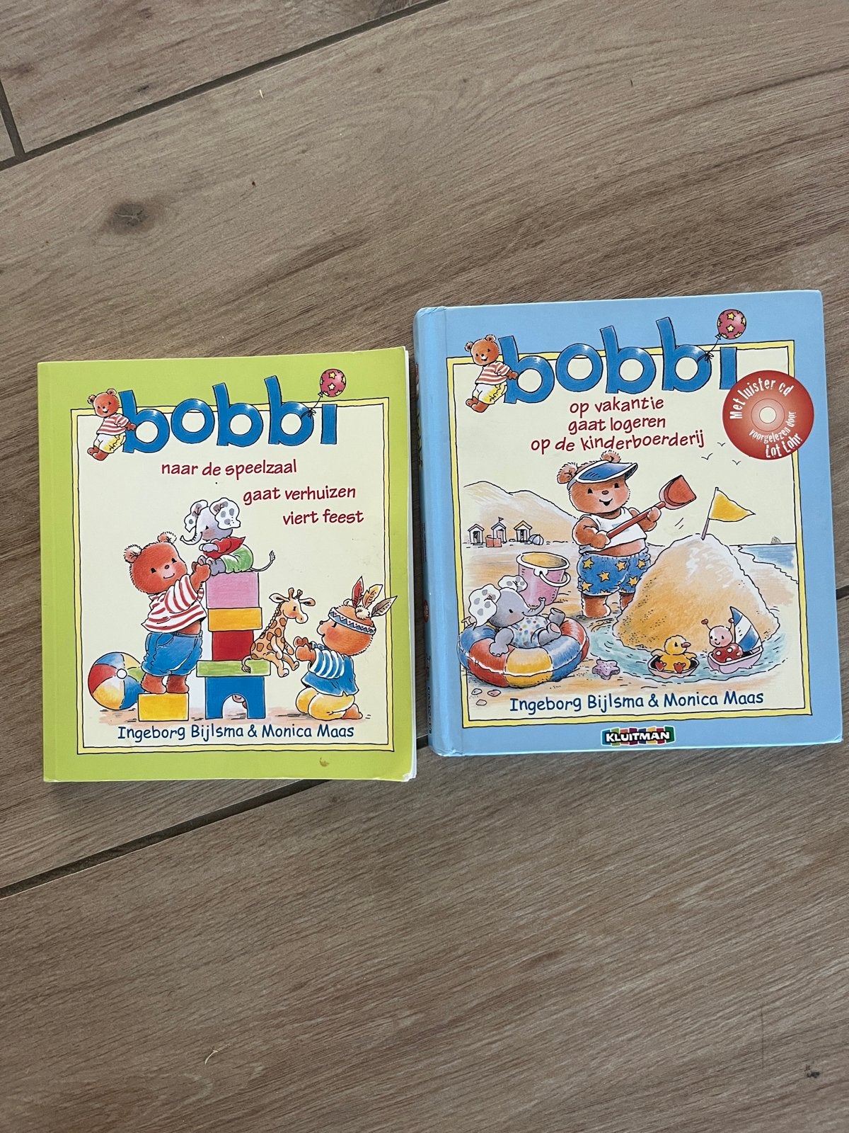 Bobbi boeken: naar de speelzaal & op vakantie (2 stuks), Ophalen of Verzenden, Gelezen, 2 tot 3 jaar