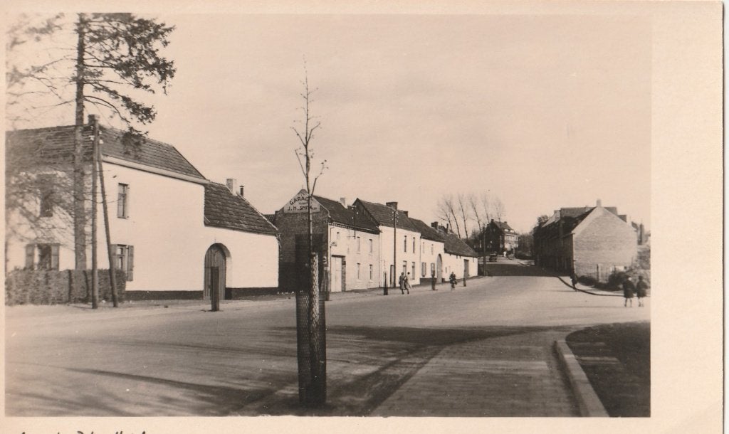 FOTO LEUFKENS  AAN DE BEK  HEERLEN  NR  335, Verzenden, 1940 tot 1960, Ongelopen, Limburg