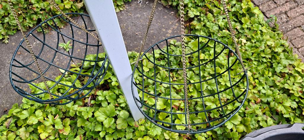 2 Hanging baskets, Tuin en Terras, Overige materialen, Gebruikt, Minder dan 30 cm, Rond