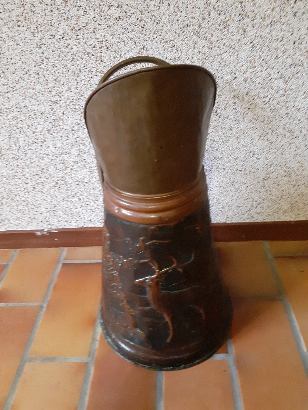 Antieke Koperen Kolenkit met Reliëfdecoratie, Antiek en Kunst, Ophalen