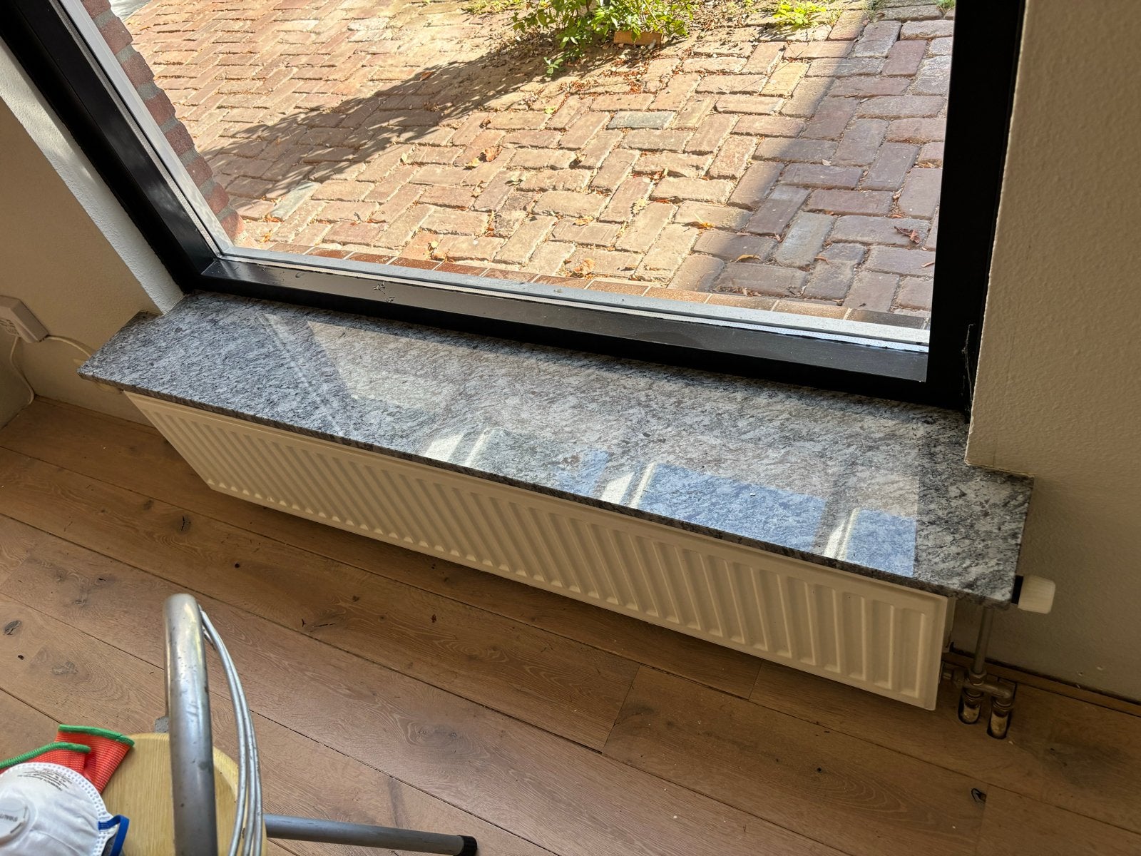 Natuurstenen vensterbank, Ophalen, Zo goed als nieuw