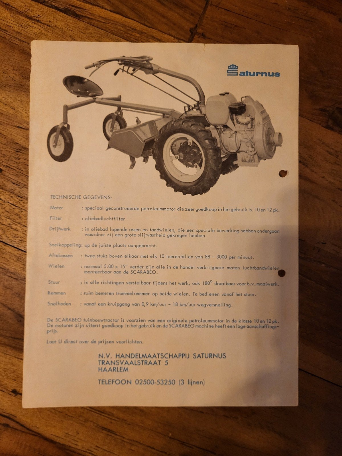 tractor folder Saturnus SCARABEO tuinbouwtractor, Ophalen of Verzenden, Zo goed als nieuw