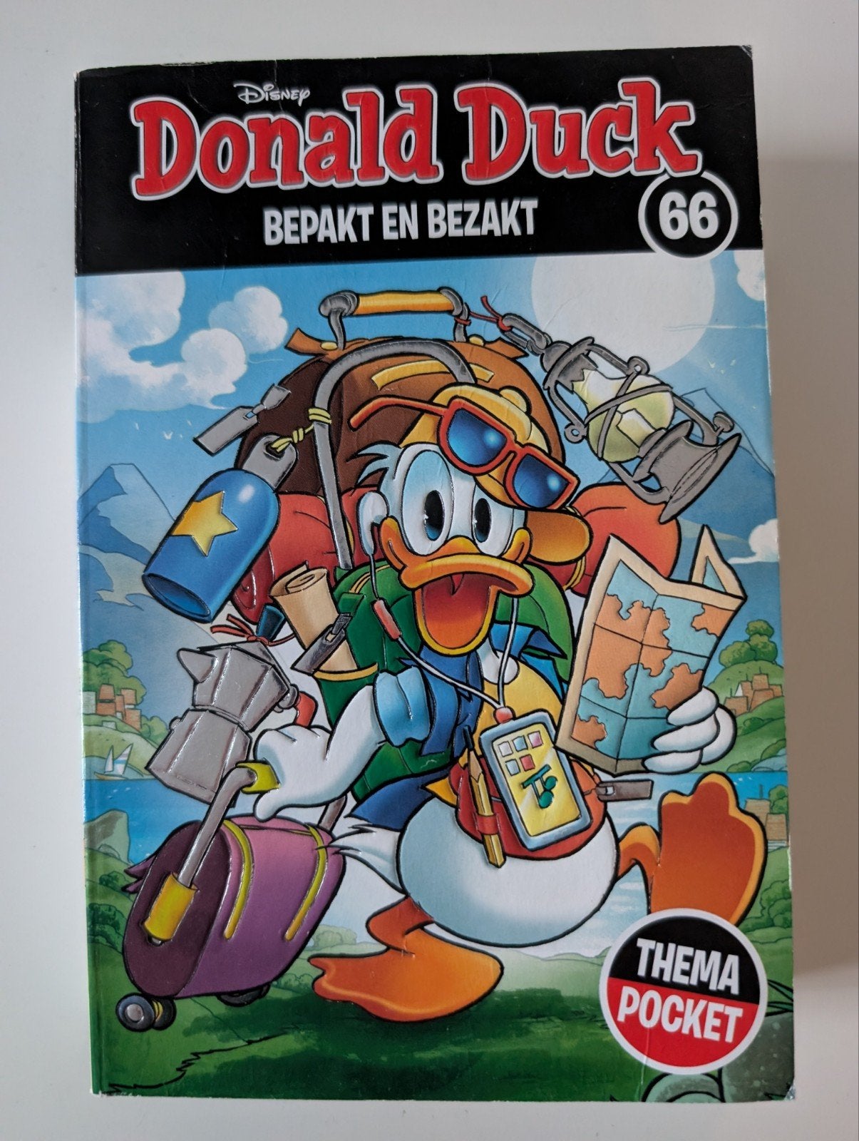 Donald Duck Themapocket 66: Bepakt en Bezakt, Boeken, Ophalen of Verzenden, Zo goed als nieuw, Disney, Fictie algemeen