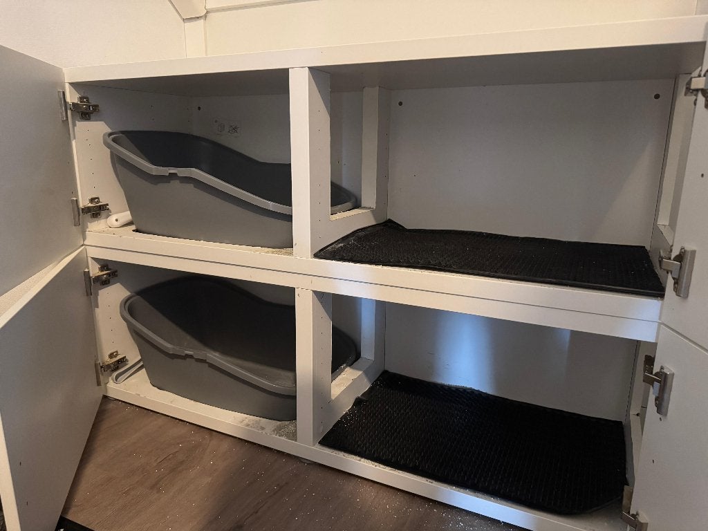 Kattenbak kast 2 stuks, Ophalen, Gebruikt, Gesloten