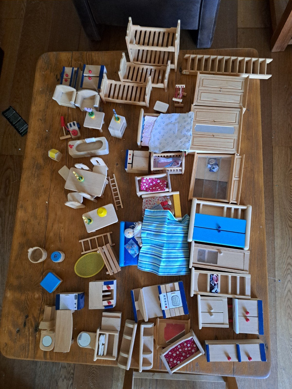 Poppenhuisspulletjes, Kinderen en Baby's, Speelgoed | Poppenhuizen, Ophalen, Zo goed als nieuw, Poppenhuis