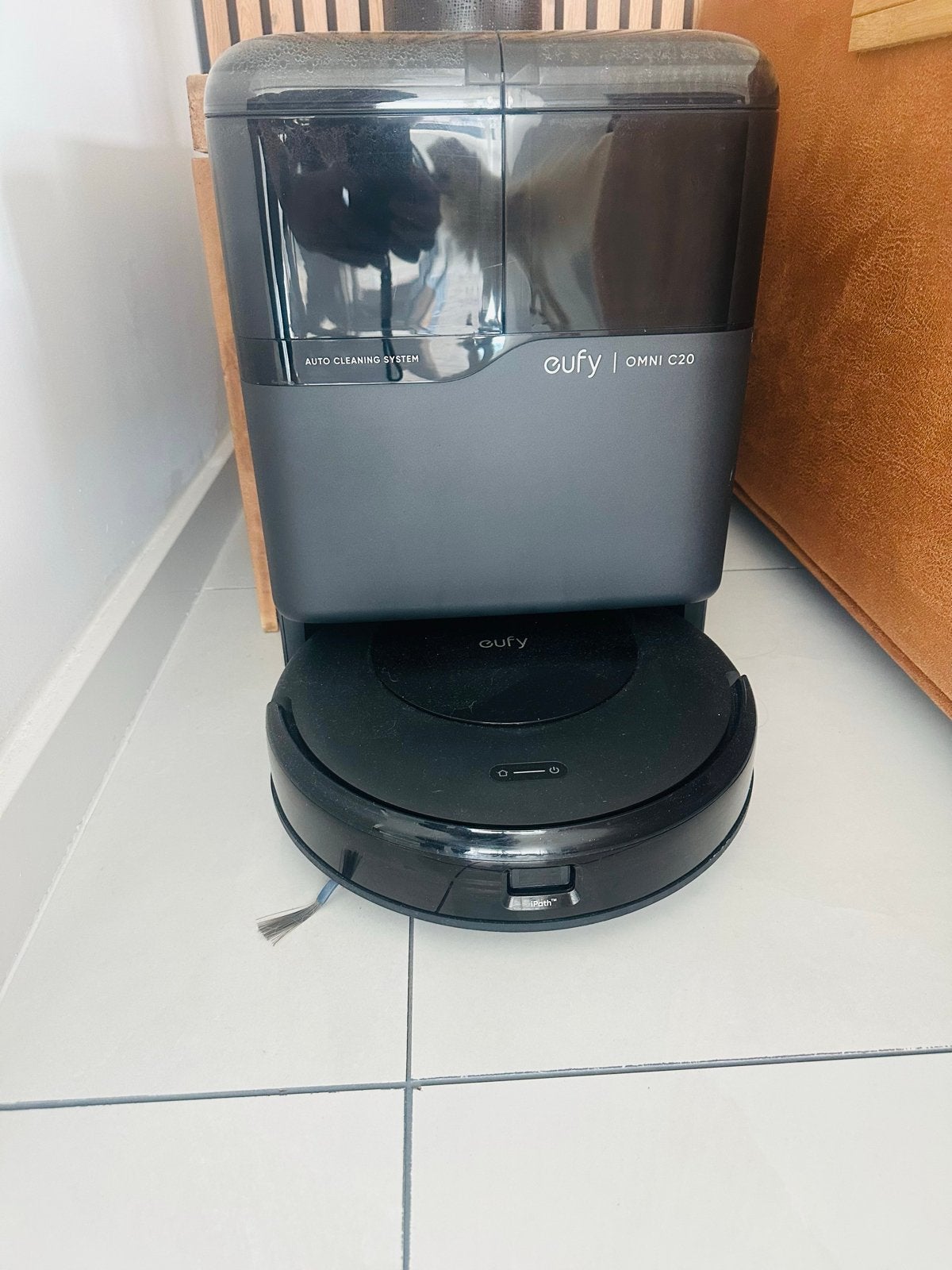 Eufy Omni C20 Robotstofzuiger met Dweilfunctie en Auto-ledig, Ophalen, Overige merken, Automatisch legen, Zo goed als nieuw