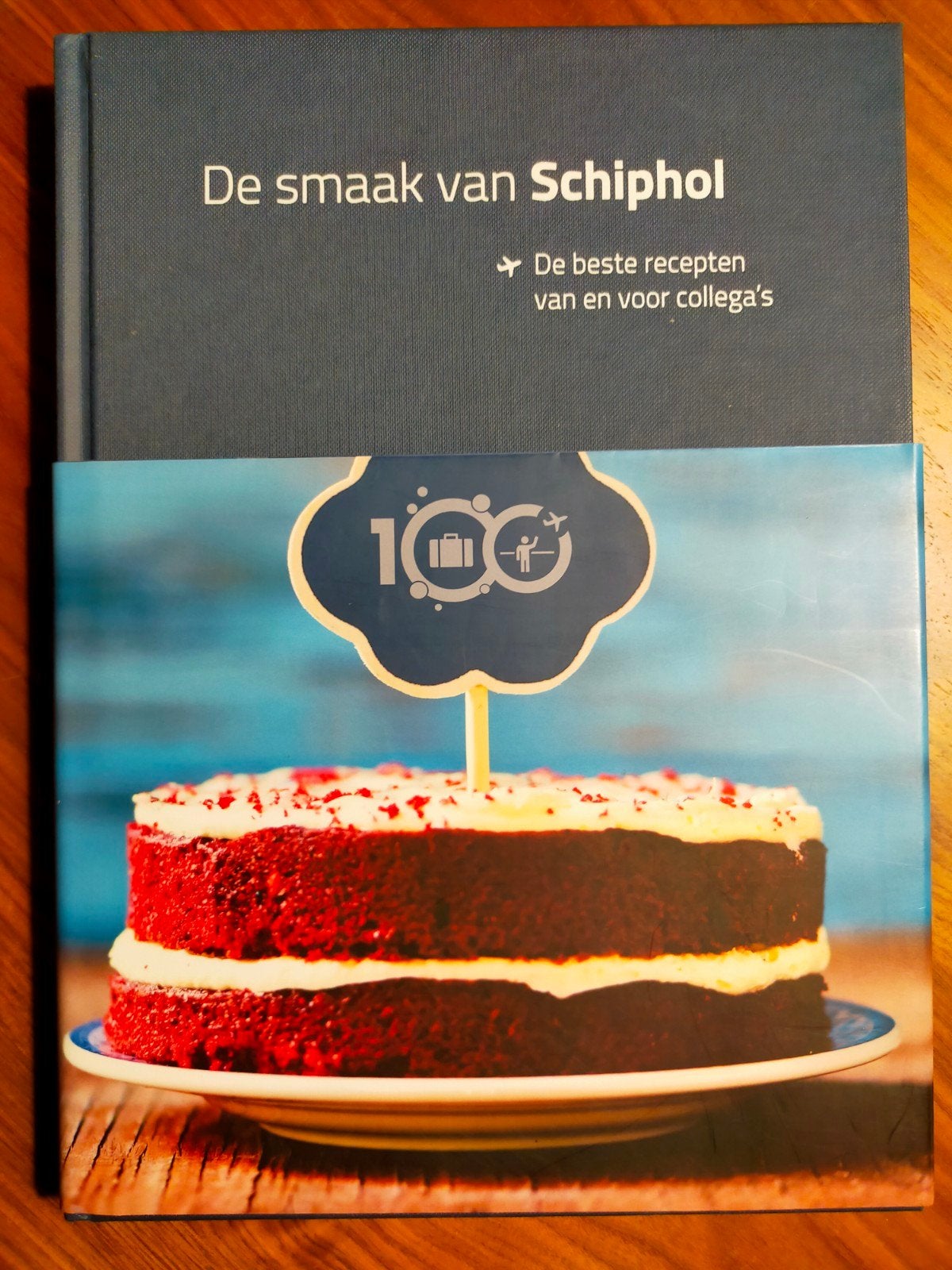 De Smaak van Schiphol. Beste recepten van en voor collega's, Ophalen of Verzenden, Zo goed als nieuw, Nederland en België