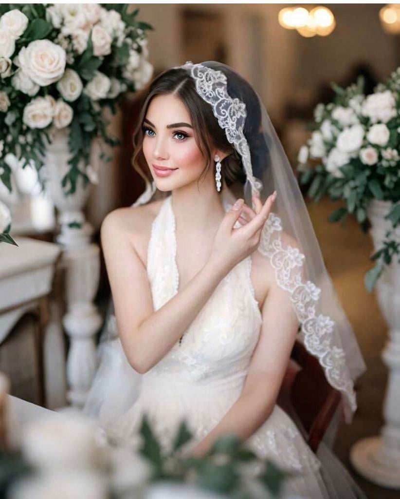 Nieuwe spaanse  sluier sluier weddingveil, Ophalen of Verzenden, Nieuw, Wit, Accessoires
