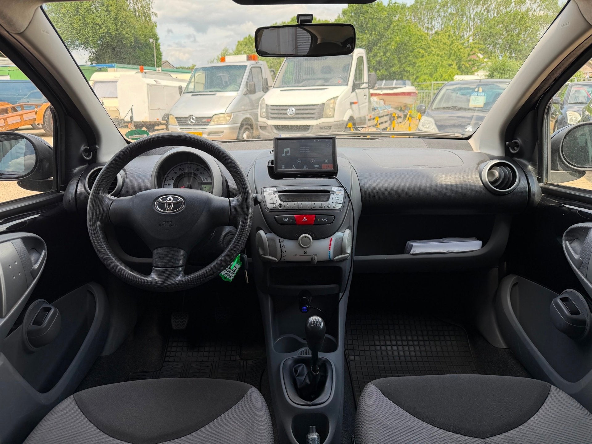 Toyota Aygo 1.0 | NWE APK | Airco | E-Pakket |, Voorwielaandrijving, Gebruikt, 4 stoelen, Bedrijf