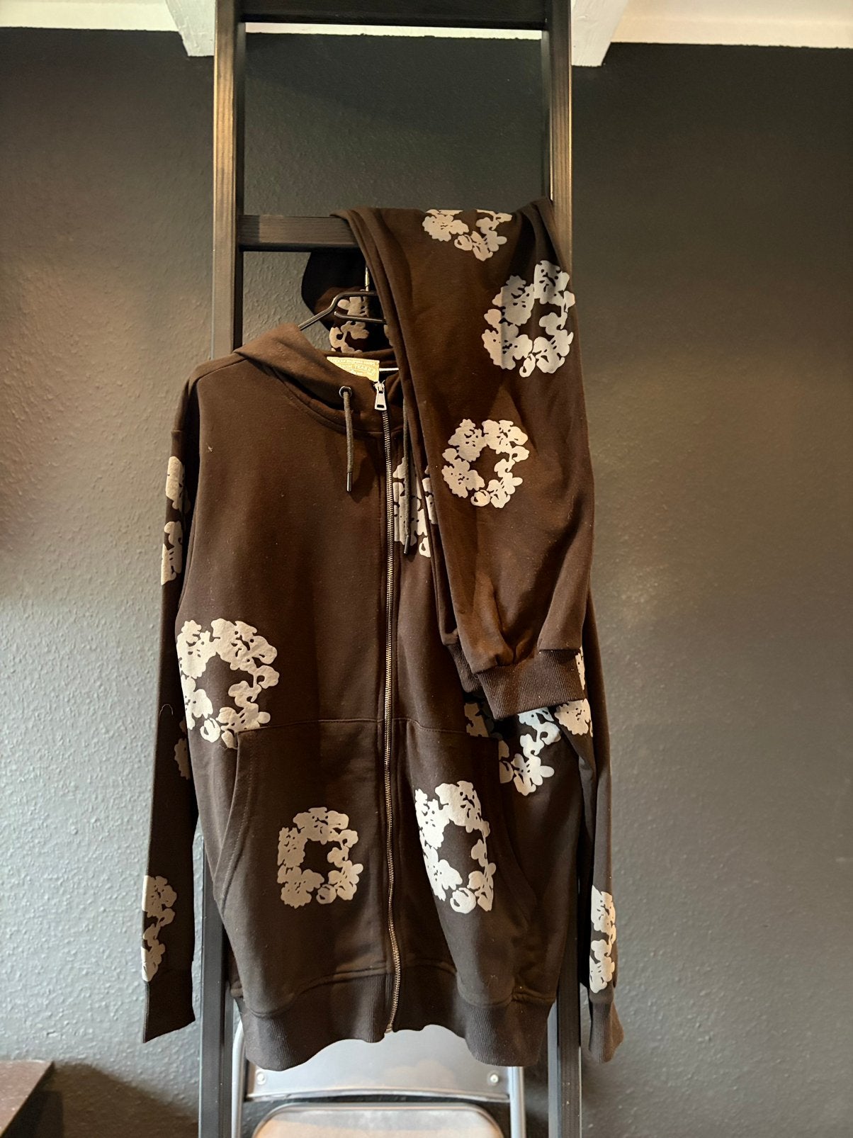 Denim Tears traningspak, Verzenden, Maat 42/44 (L), Nieuw, Overige thema's