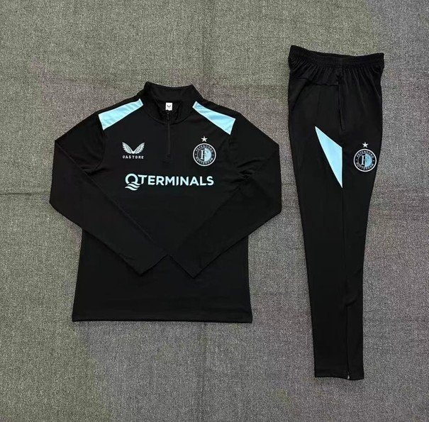 Feyenoord kids trainingspak 26/27, Maat XS of kleiner, Ophalen of Verzenden, Nieuw, Trainingspak