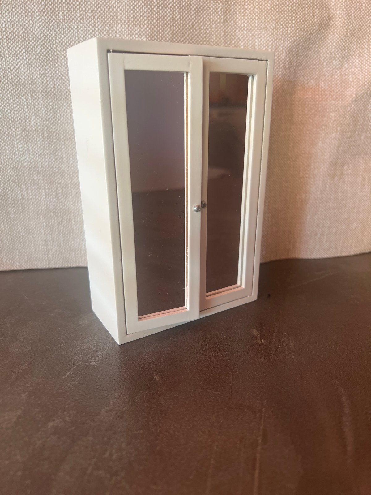 Poppenhuis linnenkast met spiegel 1:12, Ophalen of Verzenden, Gebruikt, Poppenhuis