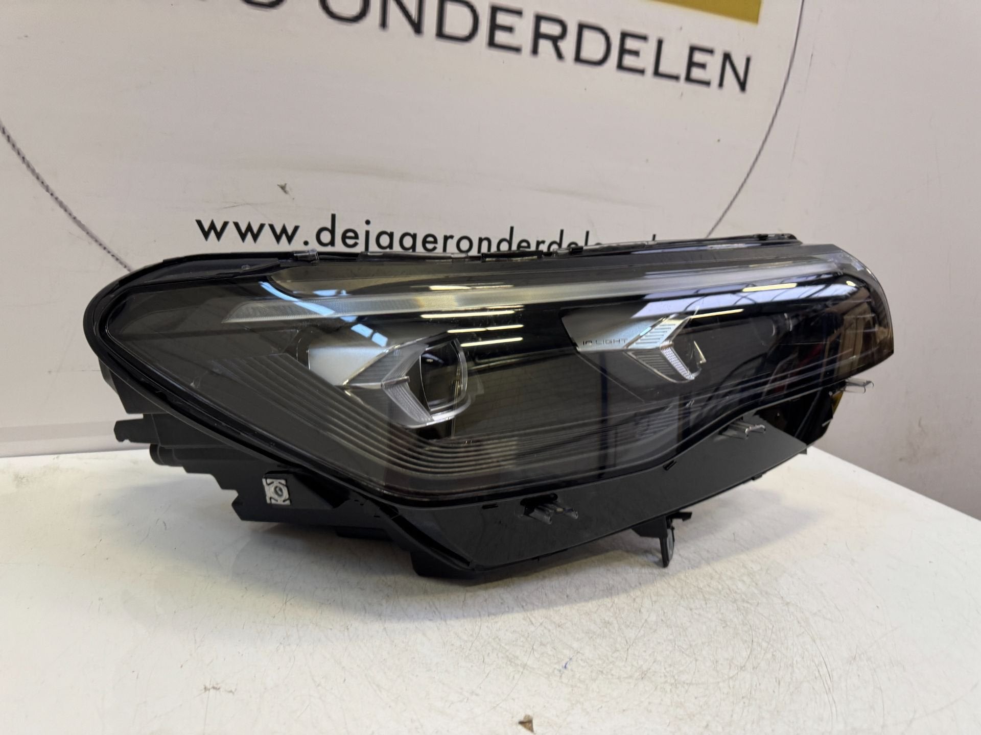 VW TIGUAN 571 IQ LIGHT KOPLAMP RECHTS MATRIX 571941060G, Gebruikt, Volkswagen, Volkswagen AG, Berliner Ring 2
38440  Wolfsburg, DE